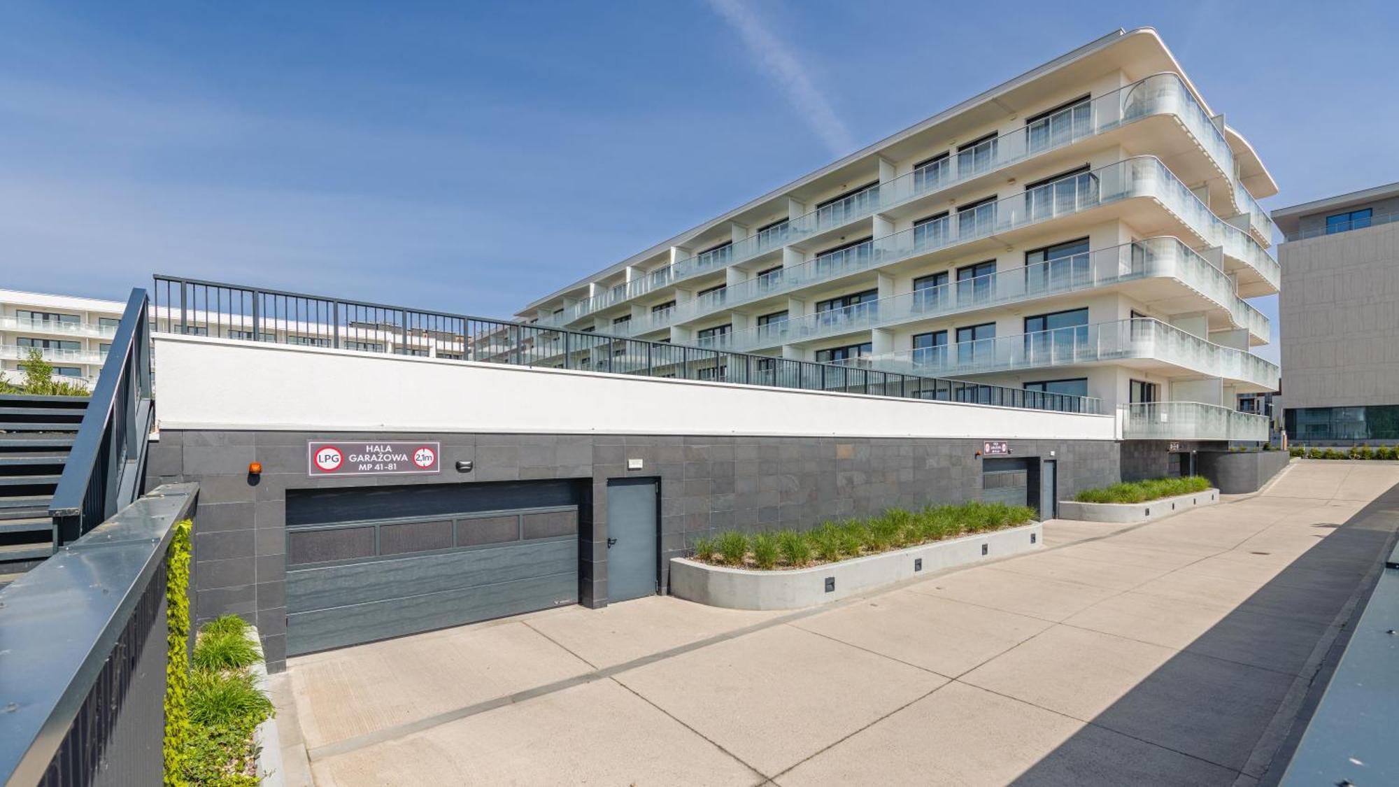 Apartamenty Z Basenem-Polanki Aqua - Holiday City Колобжег Экстерьер фото